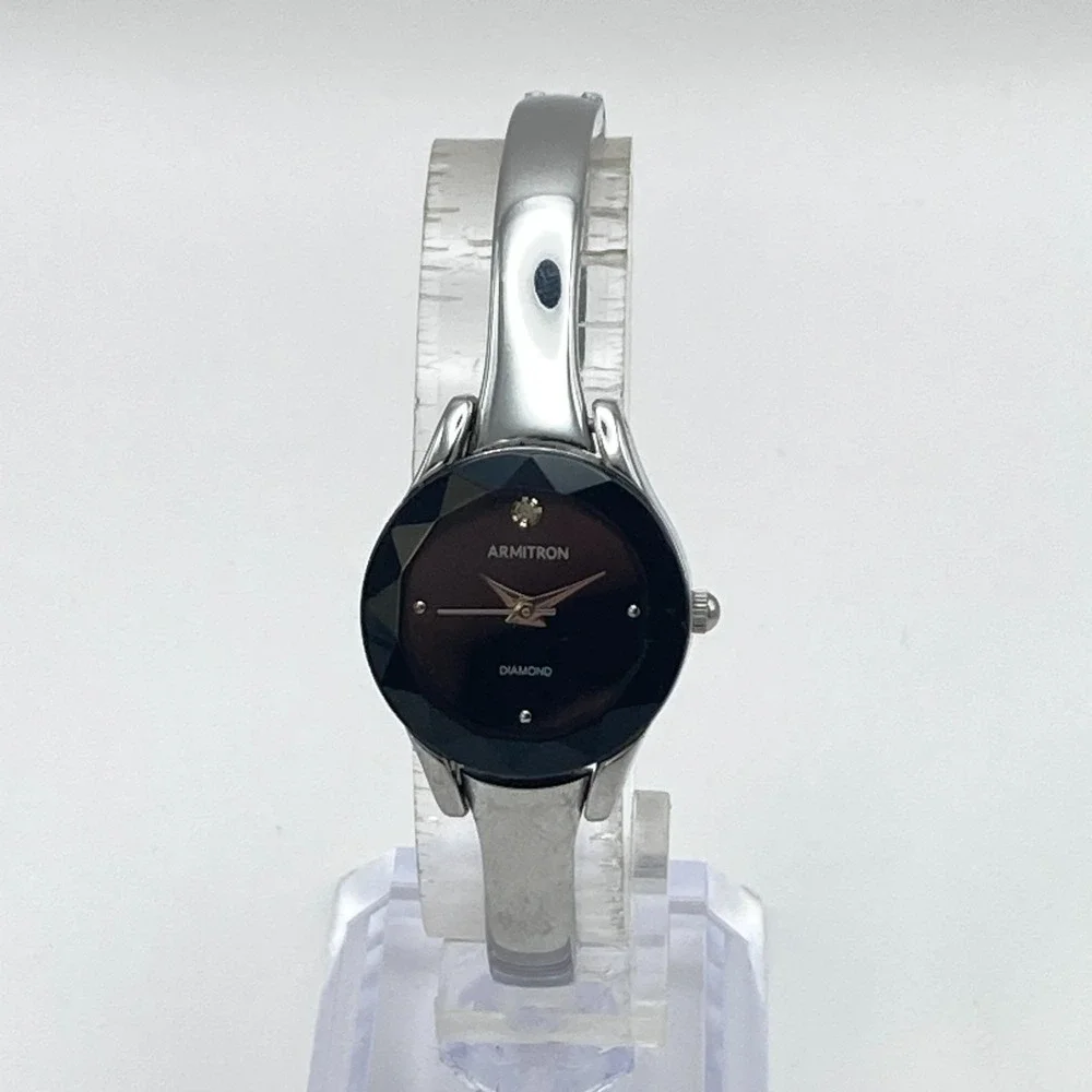 Armitron Diamond Women's Watch Silver Tone 23mm Black Faceted New Battery 6.25